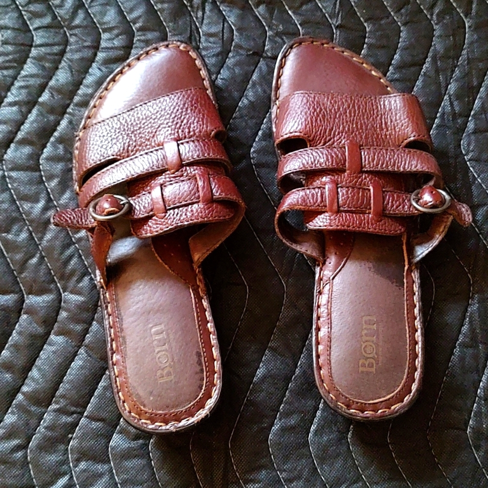 Women's shoes